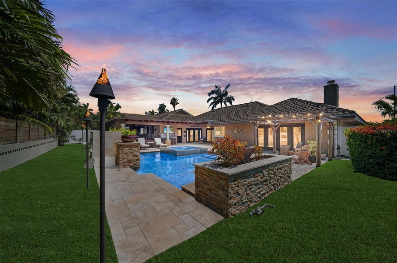 6129 Leeland Street S, Saint Petersburg, FL 33715 Photo