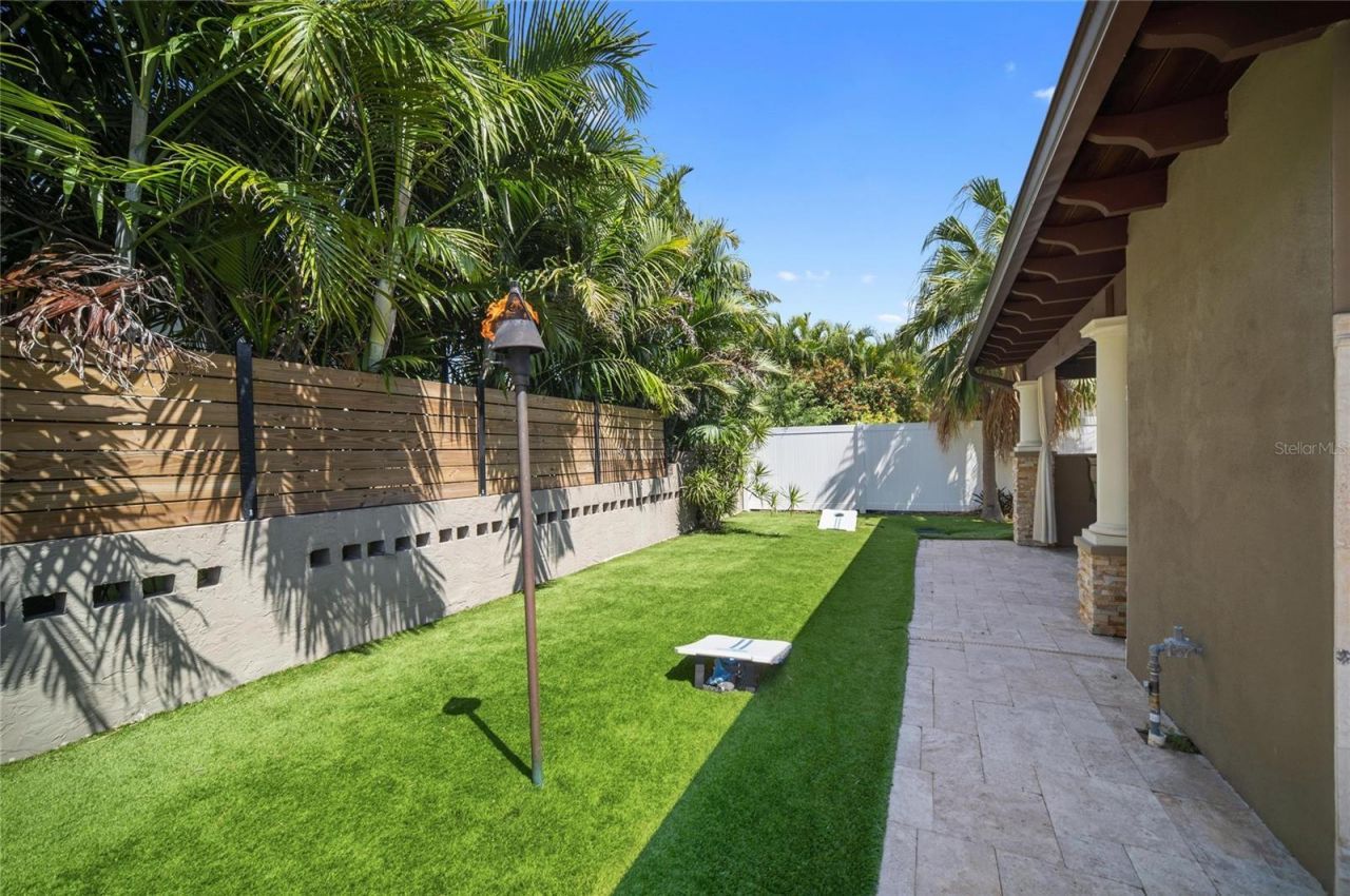 6129 Leeland Street S, Saint Petersburg, FL 33715 Photo