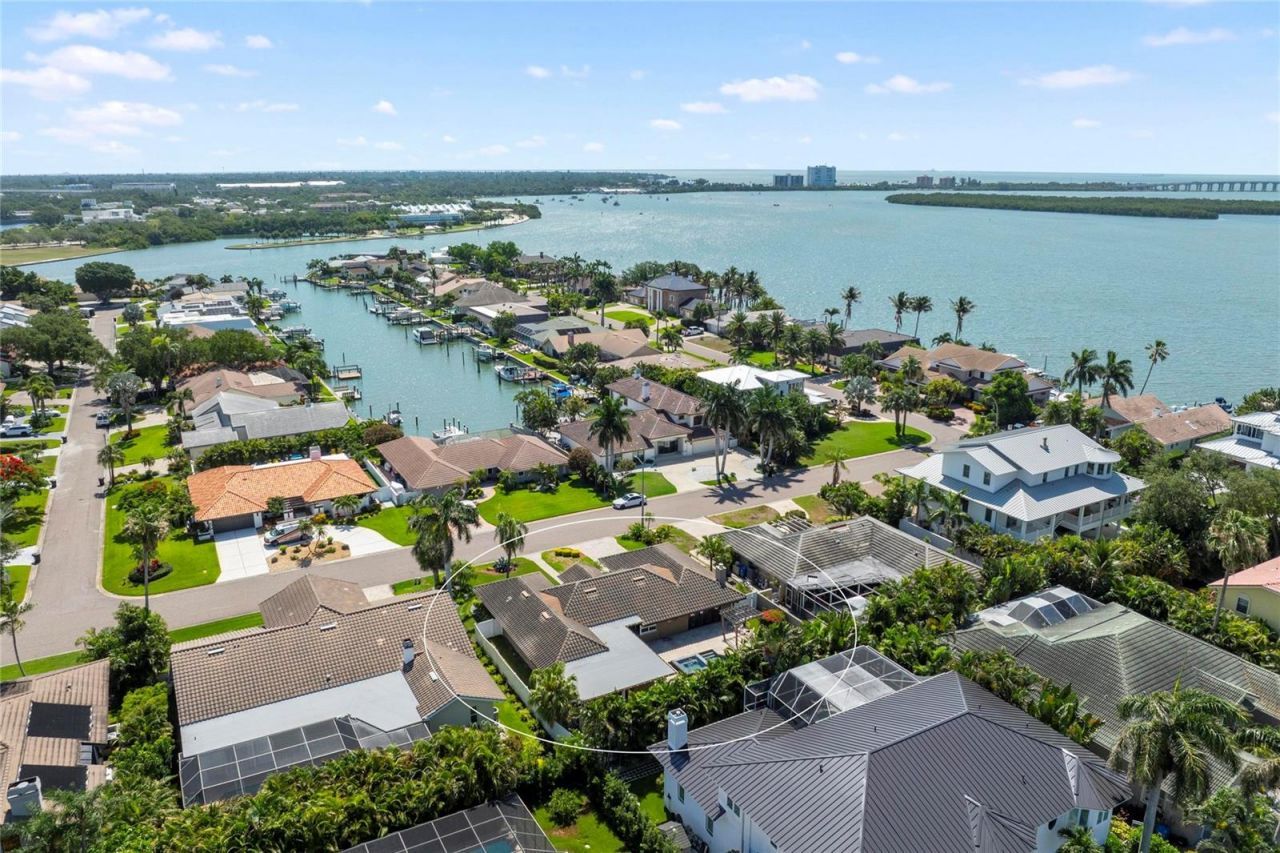 6129 Leeland Street S, Saint Petersburg, FL 33715 Photo