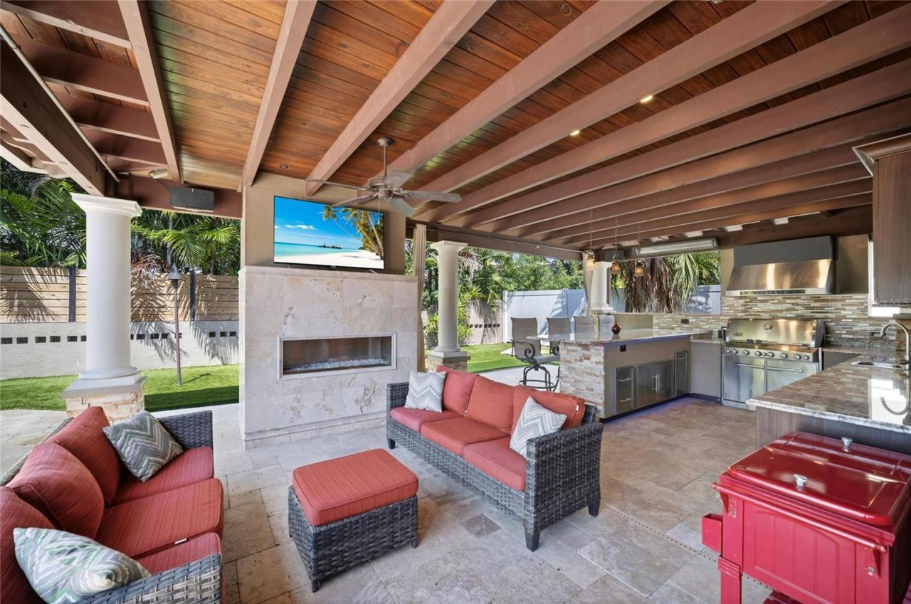 6129 Leeland Street S, Saint Petersburg, FL 33715 Photo