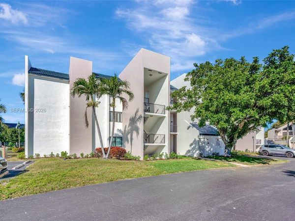 1605 S Us Highway 1 , Unit 205V6, Jupiter, FL 33477