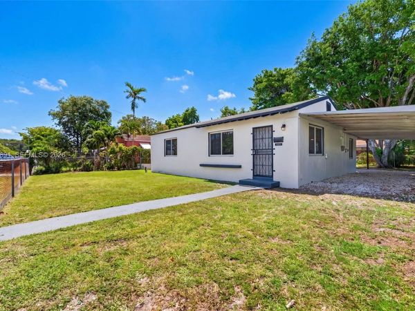280 NW 101st St , Miami, FL 33150