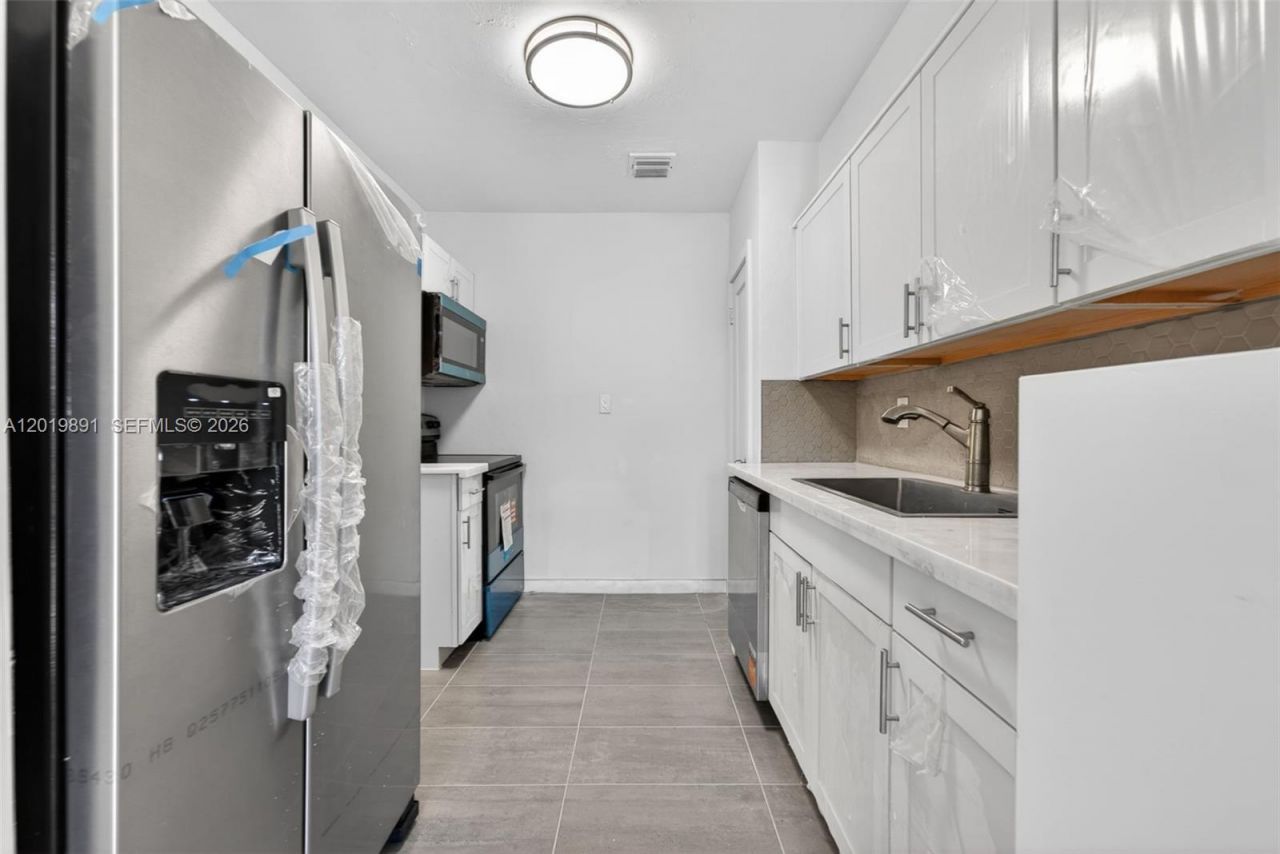 280 NW 101st St , Miami, FL 33150 Photo