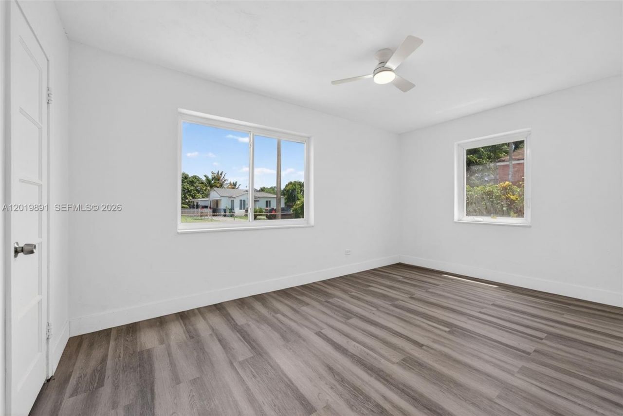 280 NW 101st St , Miami, FL 33150 Photo