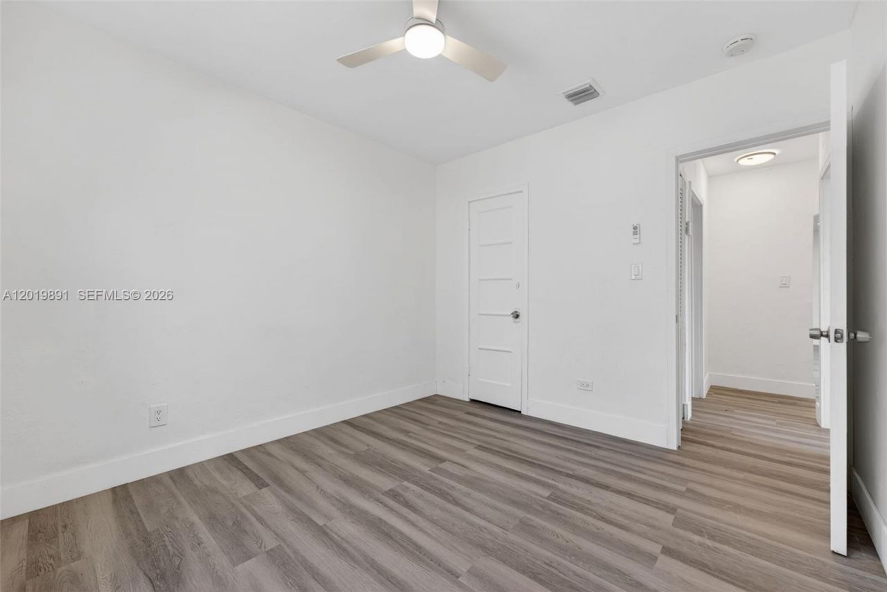 280 NW 101st St , Miami, FL 33150 Photo