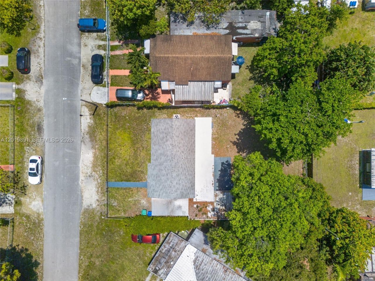 280 NW 101st St , Miami, FL 33150 Photo