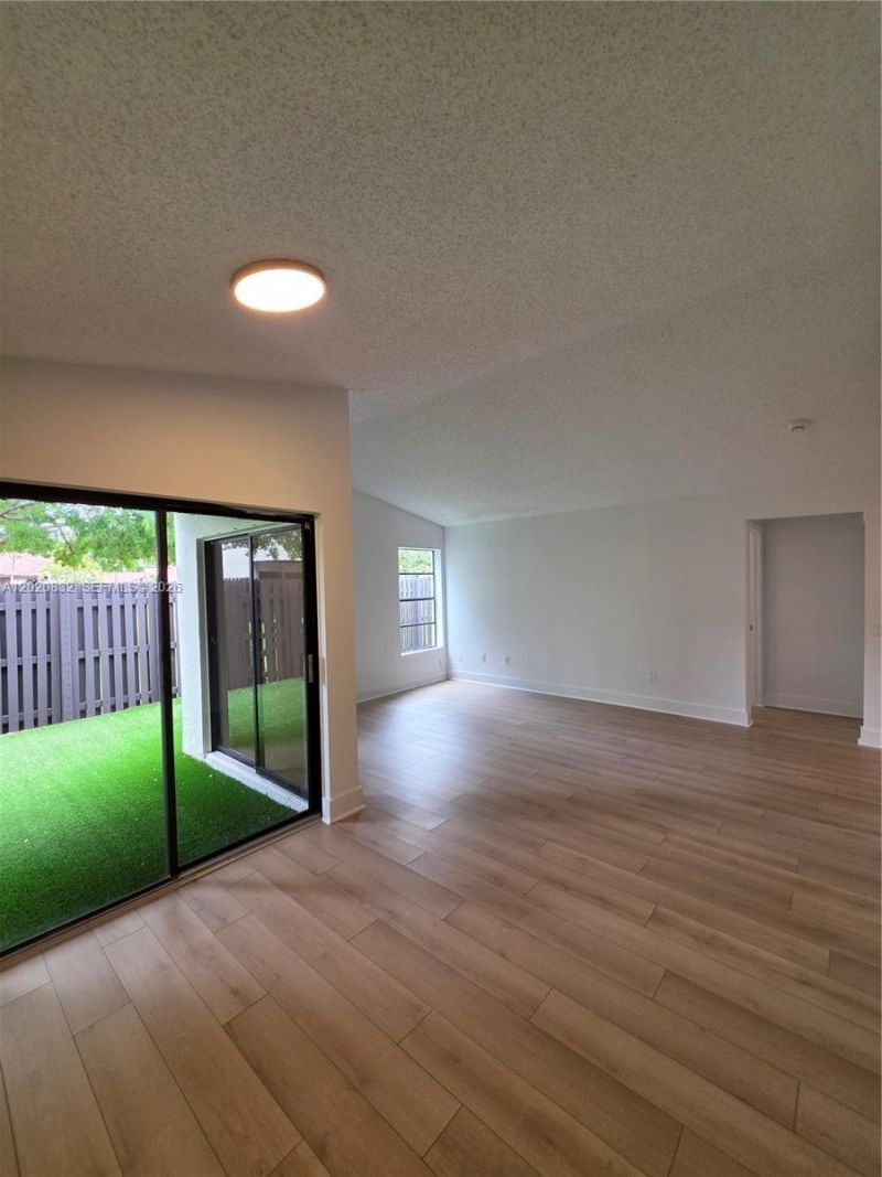 15240 SW 45th Ter , Unit 54F, Miami, FL 33185 Photo