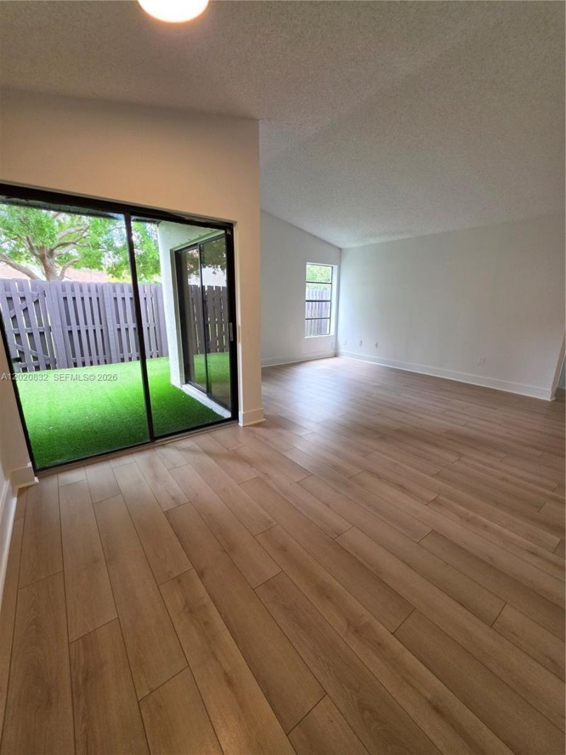 15240 SW 45th Ter , Unit 54F, Miami, FL 33185 Photo
