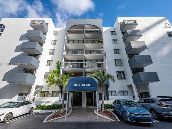 2715 Tigertail Ave, Unit 107, Miami, FL 33133