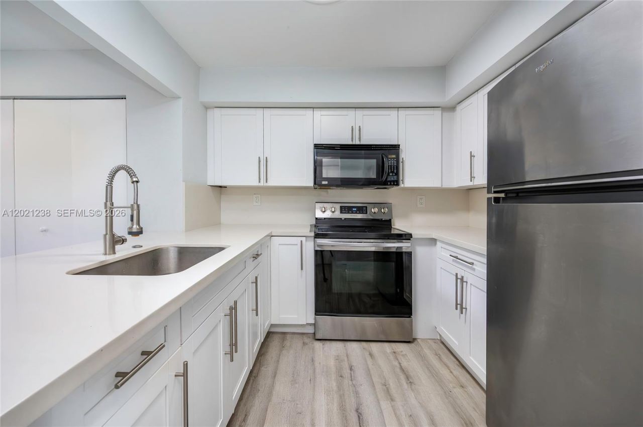 2715 Tigertail Ave, Unit 107, Miami, FL 33133 Photo