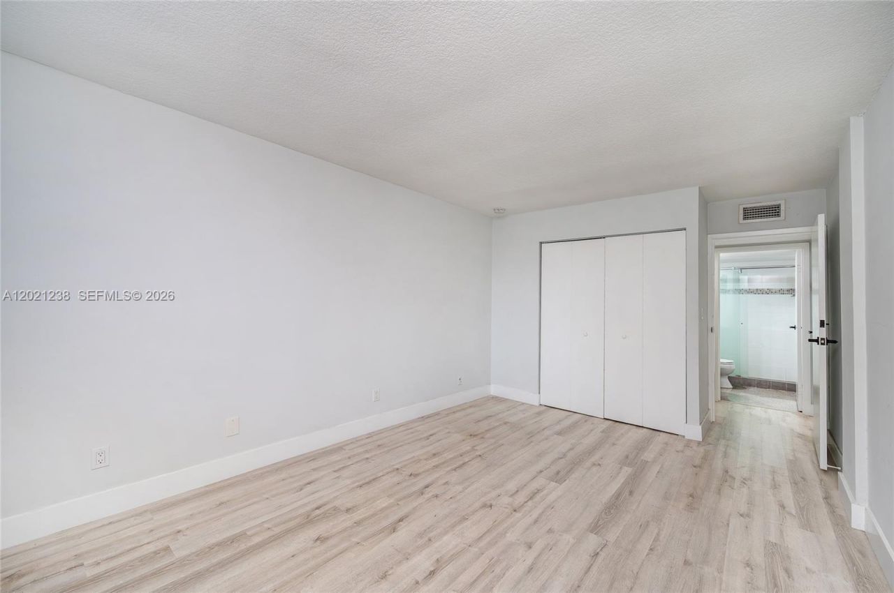 2715 Tigertail Ave, Unit 107, Miami, FL 33133 Photo