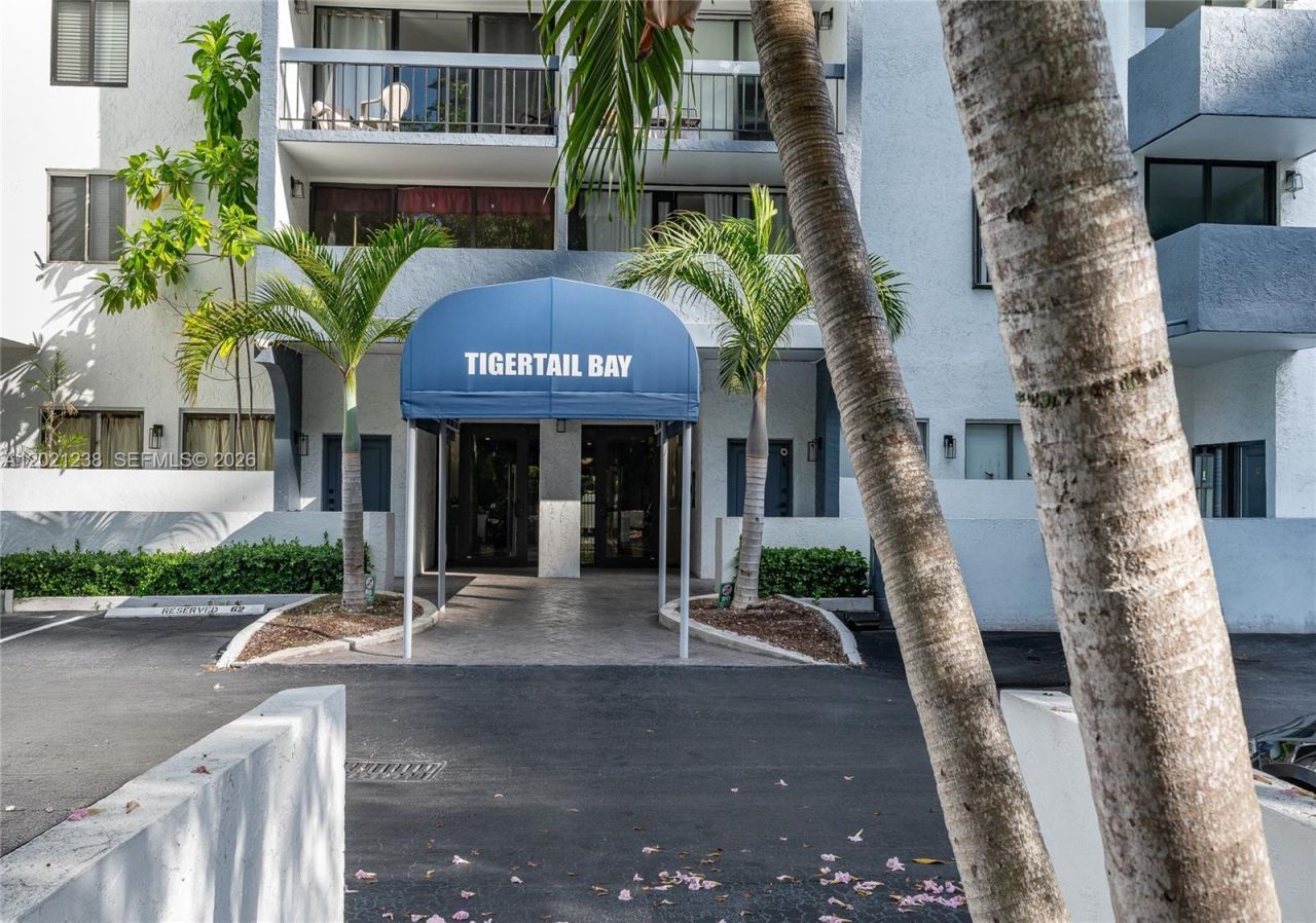 2715 Tigertail Ave, Unit 107, Miami, FL 33133 Photo