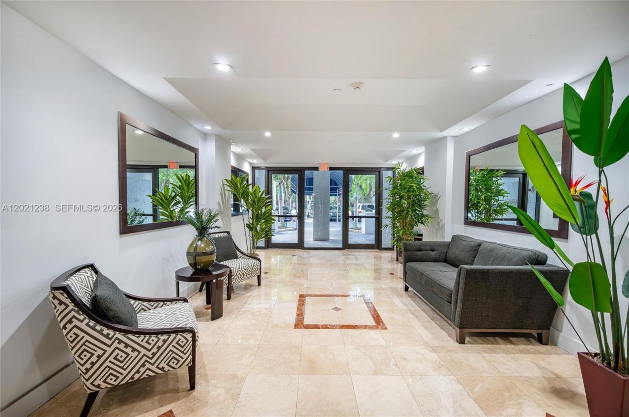 2715 Tigertail Ave, Unit 107, Miami, FL 33133 Photo