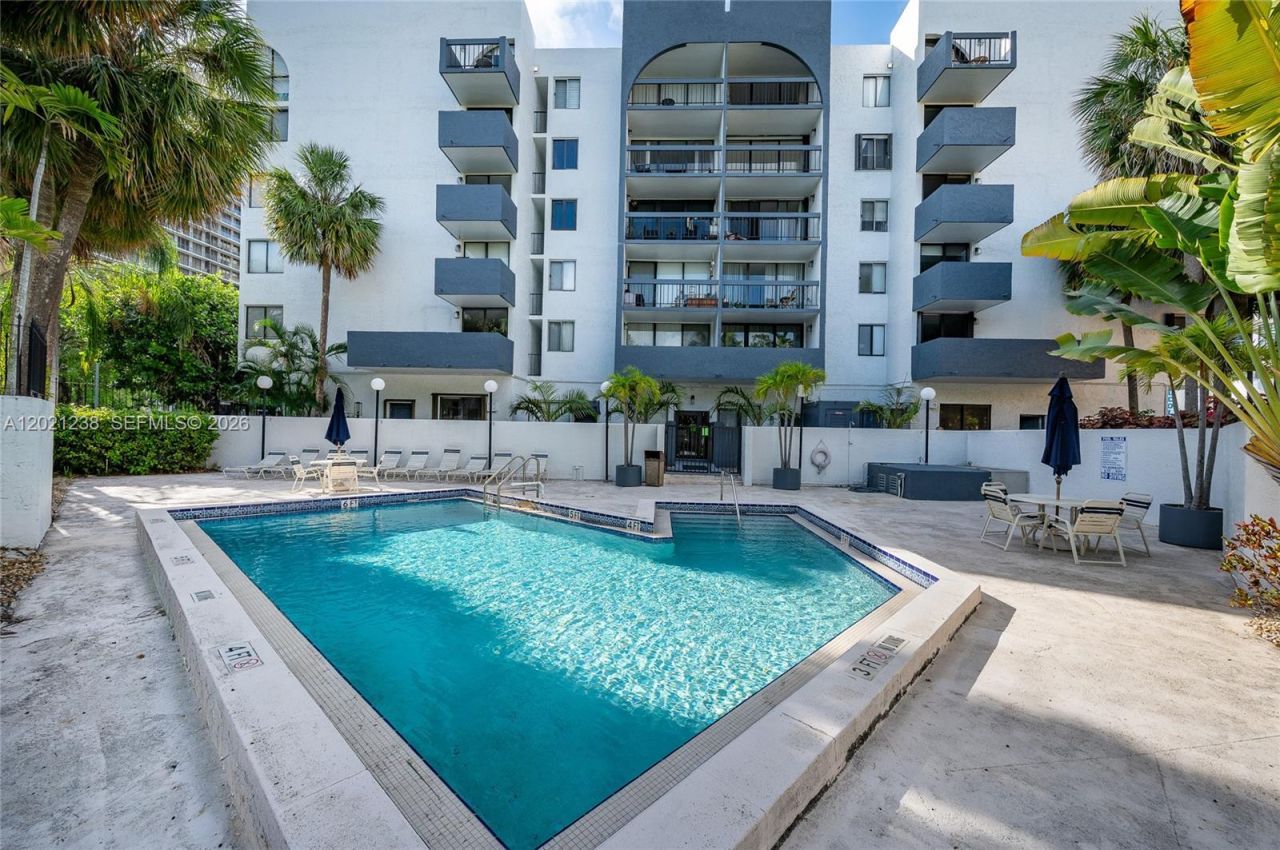 2715 Tigertail Ave, Unit 107, Miami, FL 33133 Photo