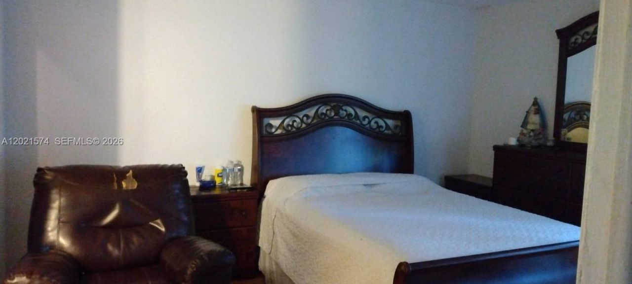 7075 NW 186th St , Unit C207, Hialeah, FL 33015 Photo