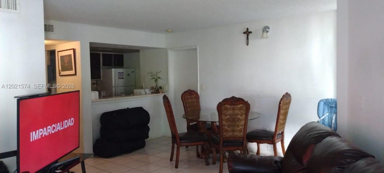 7075 NW 186th St , Unit C207, Hialeah, FL 33015 Photo