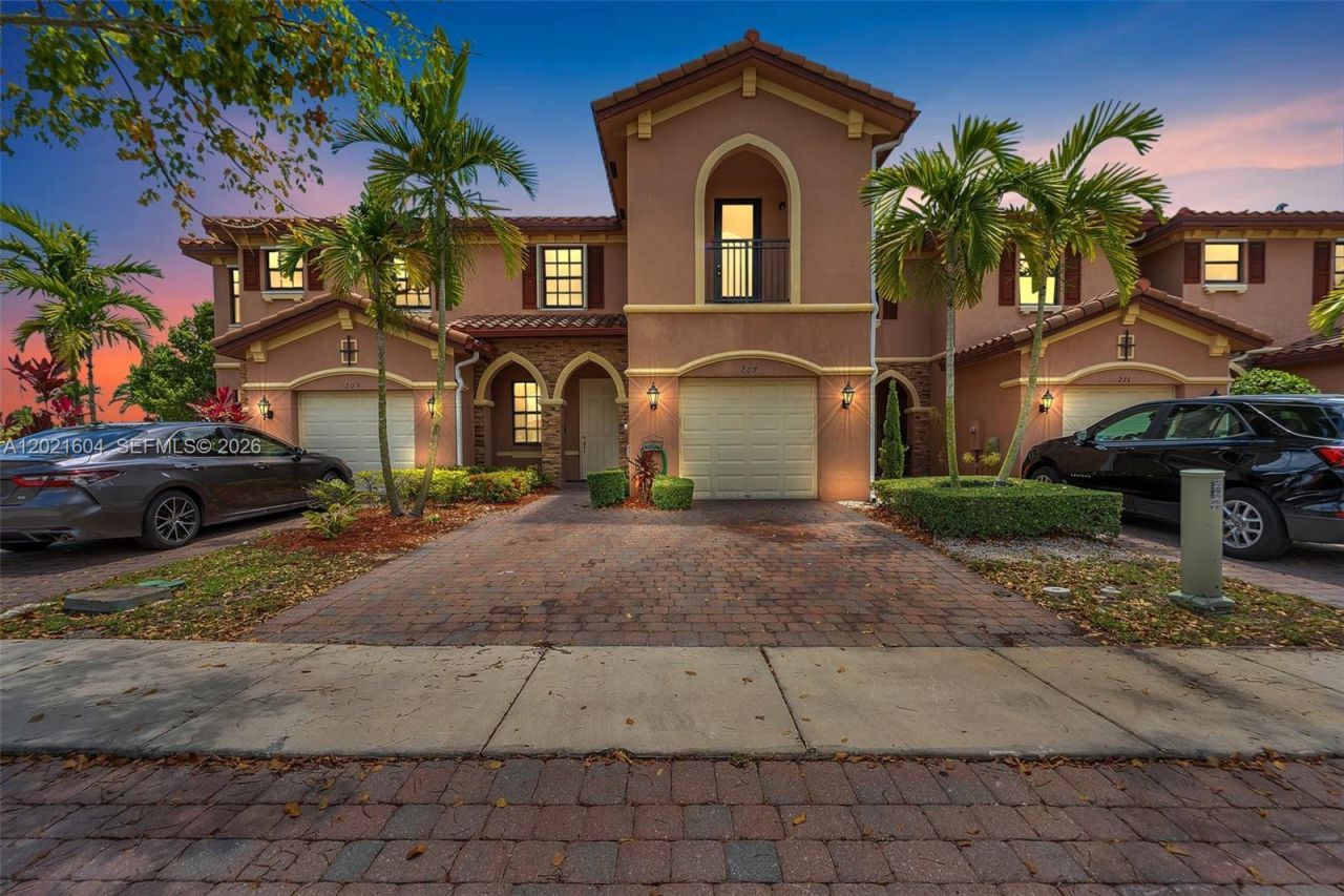207 SE 37th Pl , Homestead, FL 33033 Photo