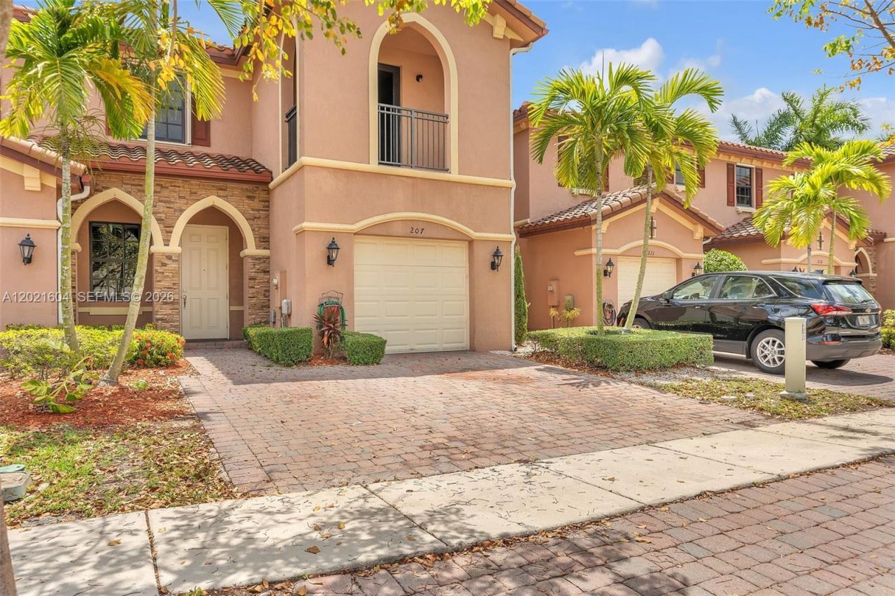 207 SE 37th Pl , Homestead, FL 33033 Photo