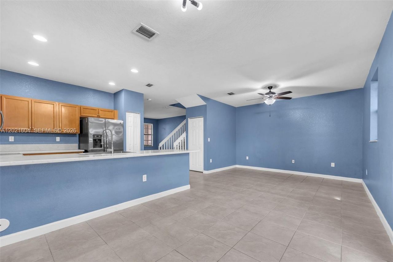 207 SE 37th Pl , Homestead, FL 33033 Photo