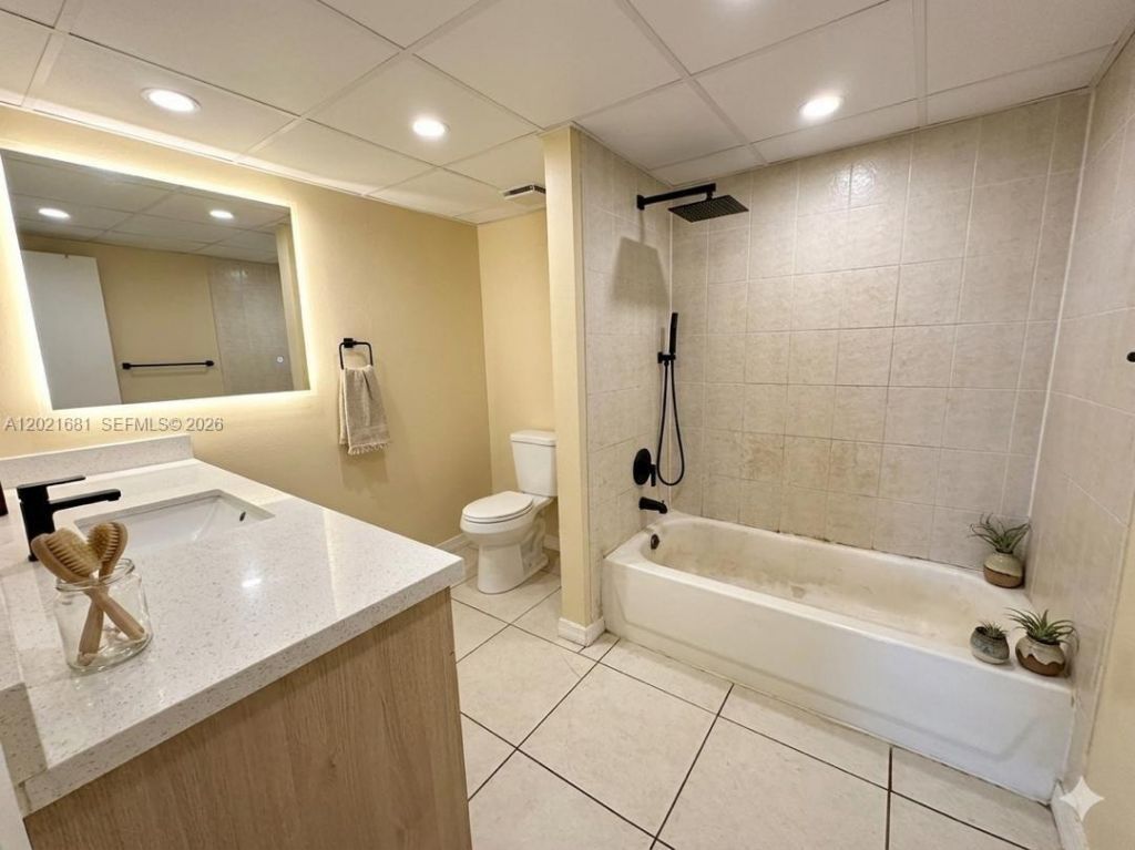 17650 NW 68th Ave, Unit A2005, Hialeah, FL 33015 Photo