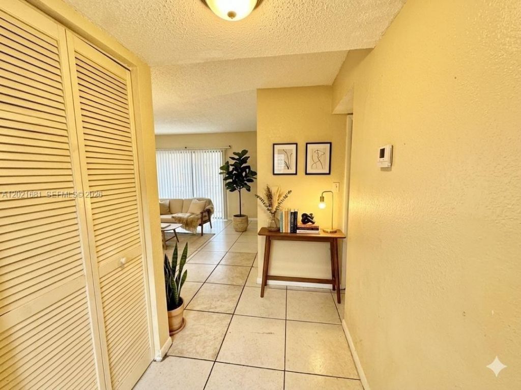 17650 NW 68th Ave, Unit A2005, Hialeah, FL 33015 Photo