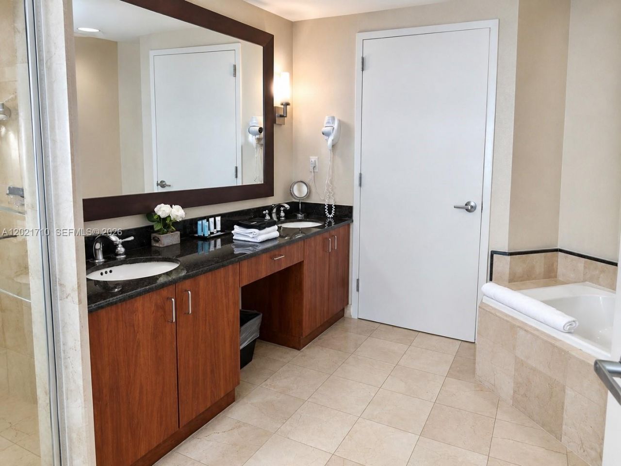 18001 Collins Ave, Unit 605, Sunny Isles Beach, FL 33160 Photo