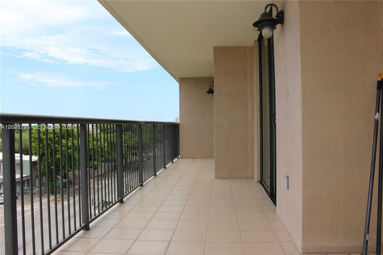 1690 SW 27th Ave , Unit 505, Miami, FL 33145 Photo