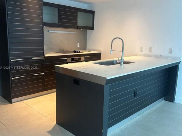 200 Biscayne Boulevard Way , Unit 4013, Miami, FL 33131