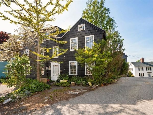 29 & 31 Circle Street, Marblehead, MA 01945