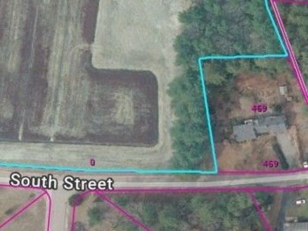 467 South St., Hanson, MA 02341