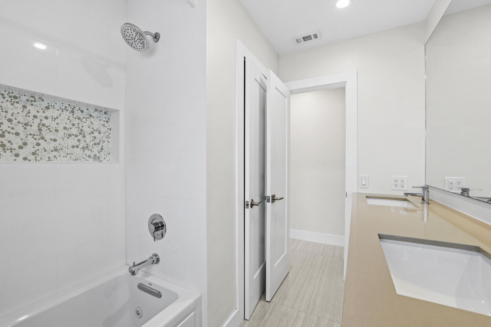4240 NE 22nd Terrace, Lighthouse Point, FL 33064 Photo