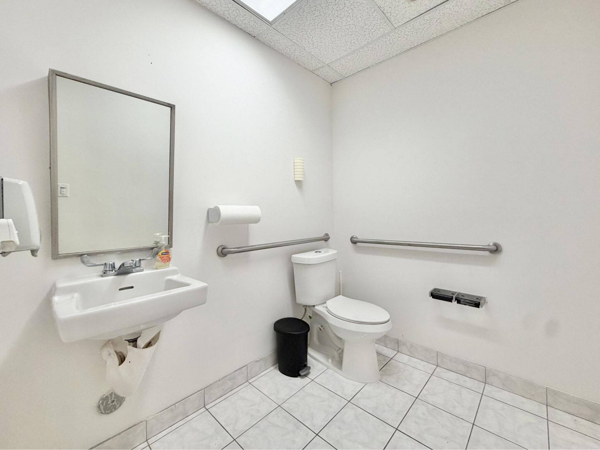 2540 Metrocentre Boulevard, Unit 1, West Palm Beach, FL 33407 Photo