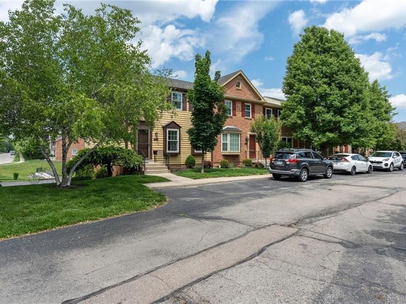 2701 N Kings Arms Circle, Centerville, OH 45440 Photo 1