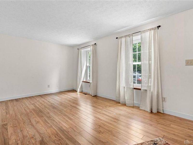 2701 N Kings Arms Circle, Centerville, OH 45440 Photo 9