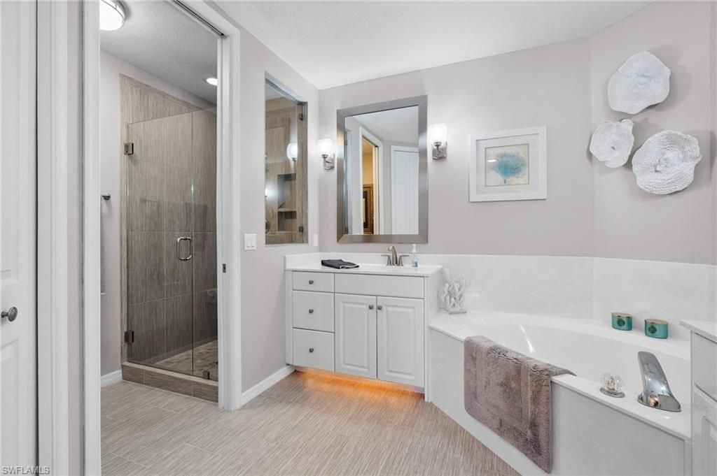 1896 Seville Blvd, Unit 1711, Naples, FL 34109 Photo
