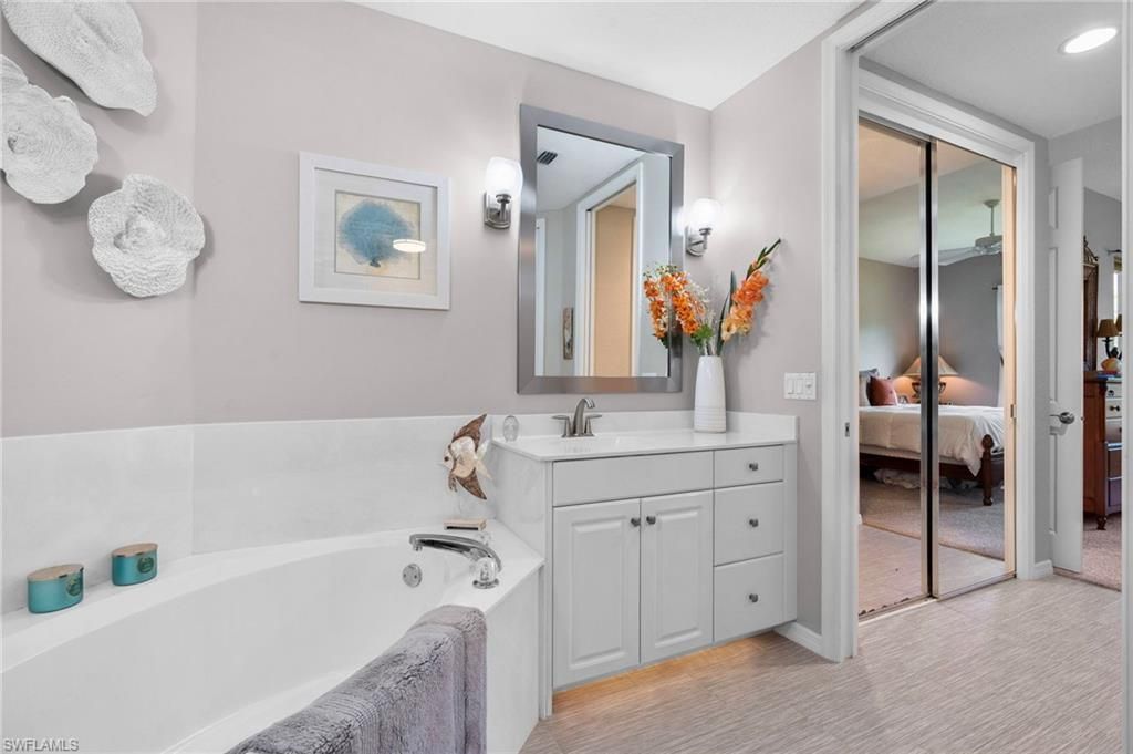 1896 Seville Blvd, Unit 1711, Naples, FL 34109 Photo