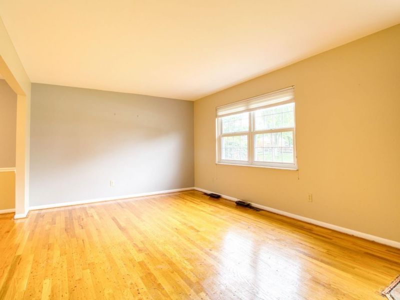 1667 Clemson Circle, Cincinnati, OH 45255 Photo 2
