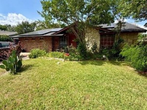 3301 Mccollum Street, Irving, TX 75061