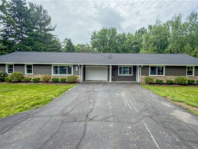 8796 Evergreen Drive , Mentor, OH 44060 Photo 1