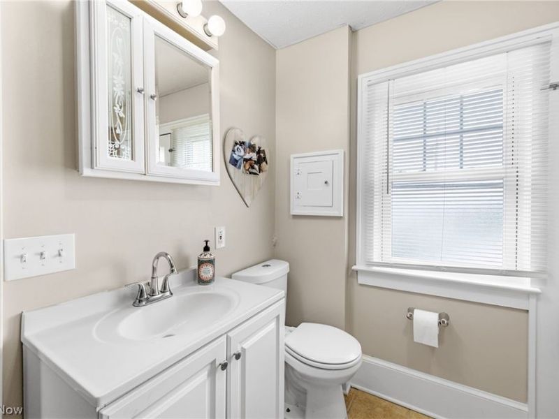 818 Allison Avenue , Lorain, OH 44052 Photo 22