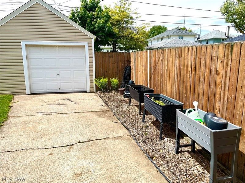 818 Allison Avenue , Lorain, OH 44052 Photo 31