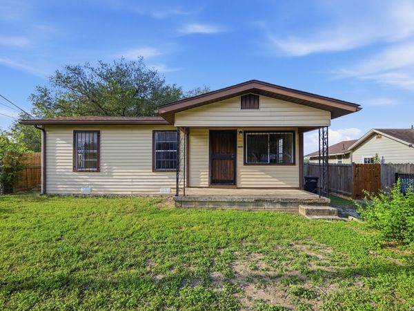 1820 E Highland, San Antonio, TX 78210