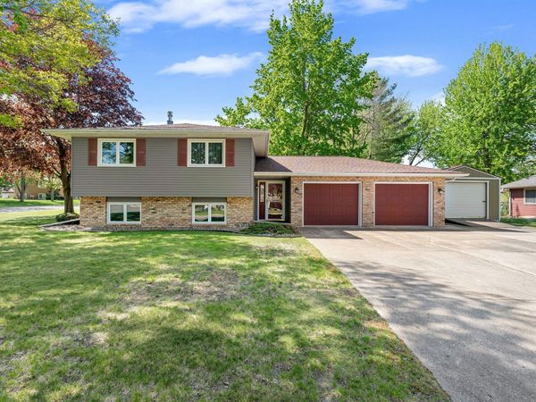 655 20th Street NE, Owatonna, MN 55060