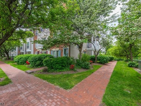 72 Cherry St, Jersey, NJ 07305