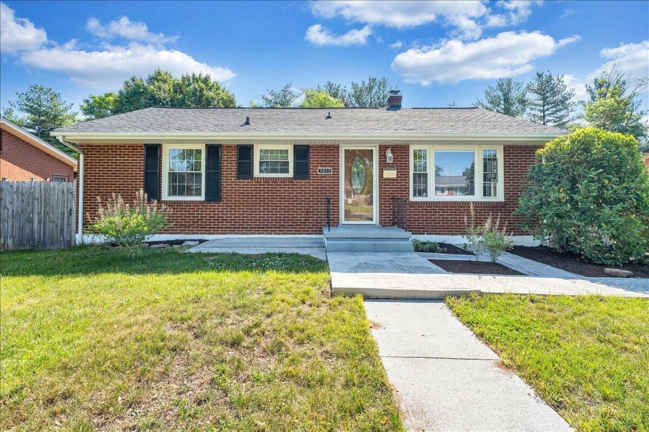 3813 Fleming Ave Ne, Roanoke, VA 24012 Main Photo