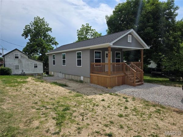 99 N 8th Street, Ste Genevieve, MO 63670