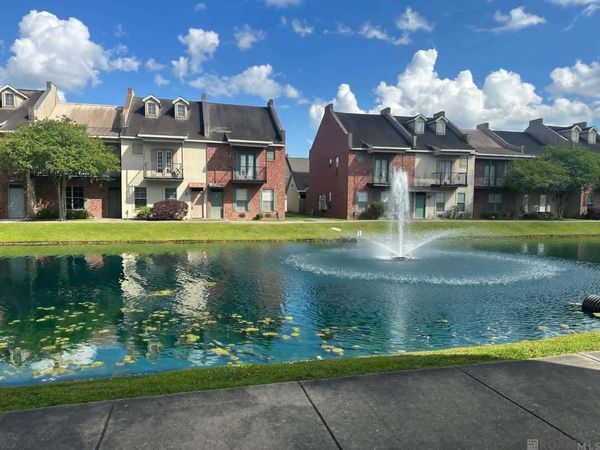 10600 Lakes Blvd, Unit #1102, Baton Rouge, LA 70810