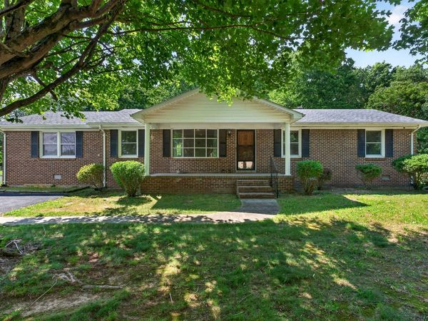 2818 Blue Springs Rd , Smithville, TN 37166