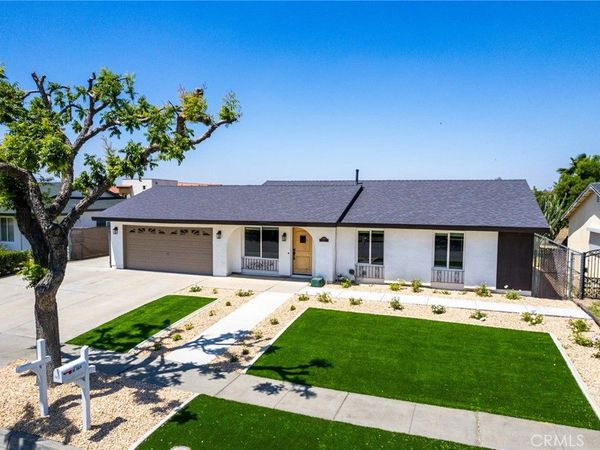 1421 De Anza, Redlands, CA 92374