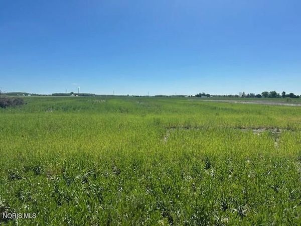 4223 N Graytown Road , Graytown, OH 43432